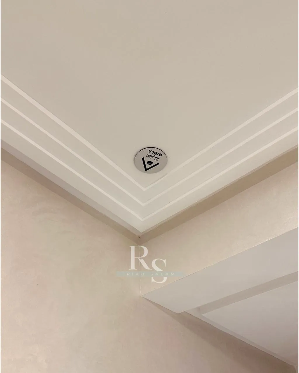 Fully equipped kitchen for self-catering