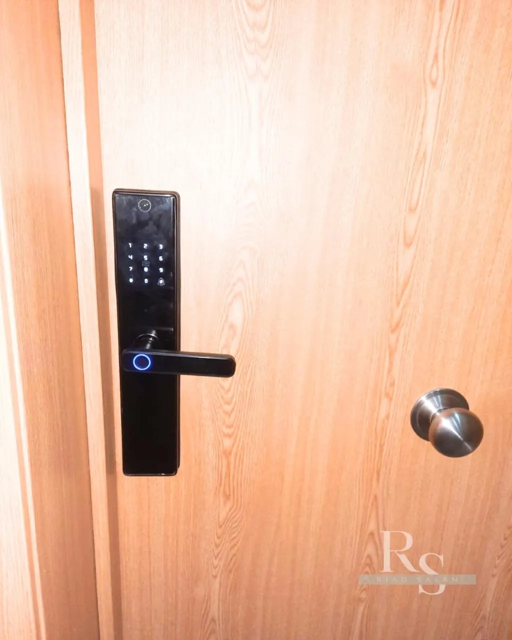 Smart digital lock for keyless entry and security